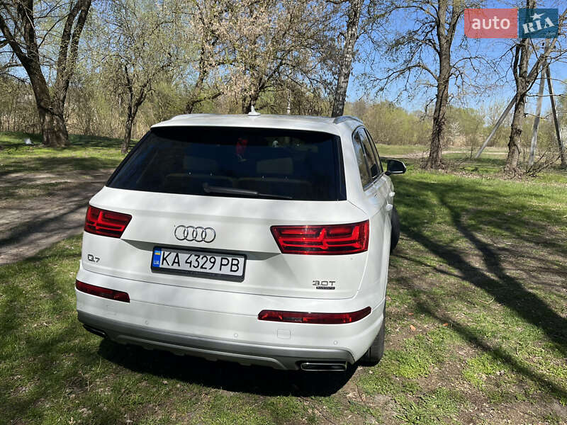 Позашляховик / Кросовер Audi Q7 2016 в Києві фото 7 Позашляховик / Кросовер Audi Q7 2016 в Києві
