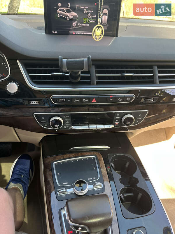 Позашляховик / Кросовер Audi Q7 2016 в Києві фото 17 Позашляховик / Кросовер Audi Q7 2016 в Києві