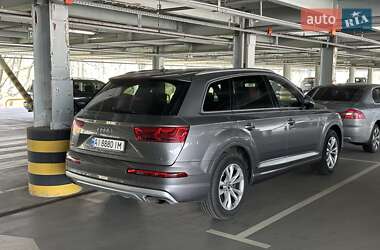 Внедорожник / Кроссовер Audi Q7 2017 в 