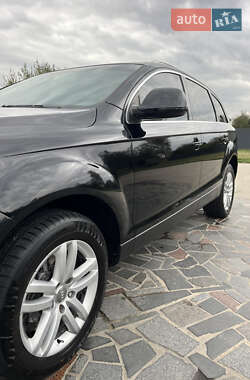 Внедорожник / Кроссовер Audi Q7 2009 в 