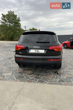 Внедорожник / Кроссовер Audi Q7 2009 в 
