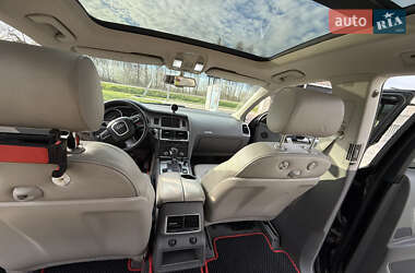 Внедорожник / Кроссовер Audi Q7 2009 в 