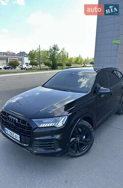 Внедорожник / Кроссовер Audi Q7 2020 в 
