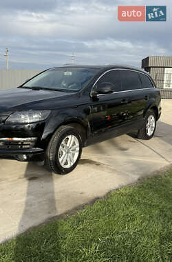Внедорожник / Кроссовер Audi Q7 2009 в 