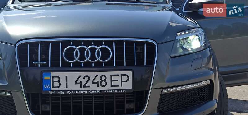 Позашляховик / Кросовер Audi Q7 2014 в 
