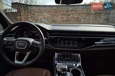 Внедорожник / Кроссовер Audi Q7 2020 в 
