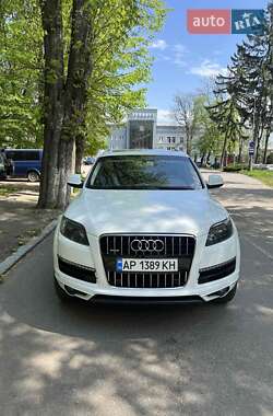 Внедорожник / Кроссовер Audi Q7 2013 в 
