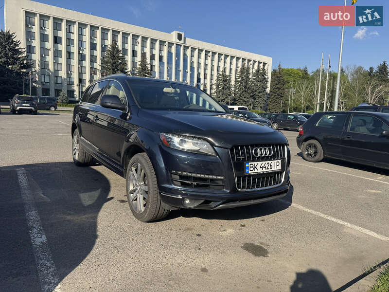 Позашляховик / Кросовер Audi Q7 2012 в Рівному