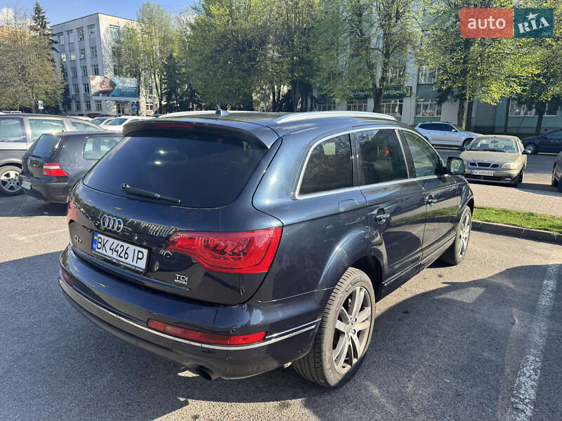 Позашляховик / Кросовер Audi Q7 2012 в Рівному