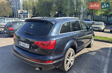 Внедорожник / Кроссовер Audi Q7 2012 в 
