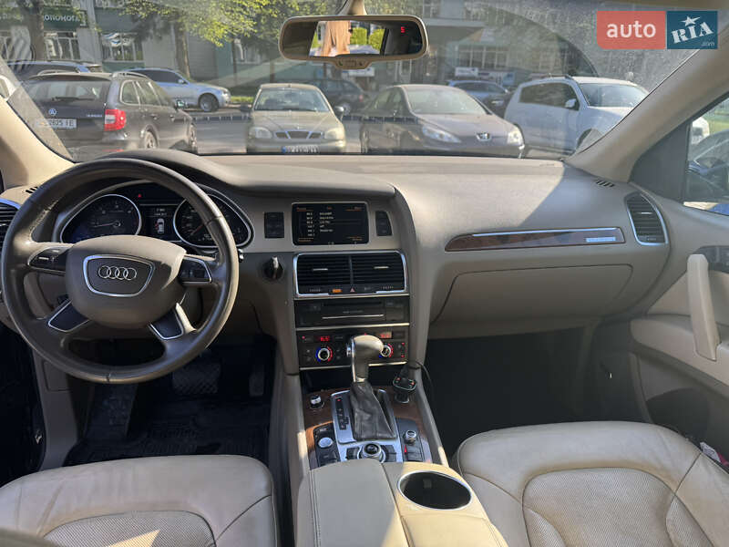 Позашляховик / Кросовер Audi Q7 2012 в Рівному