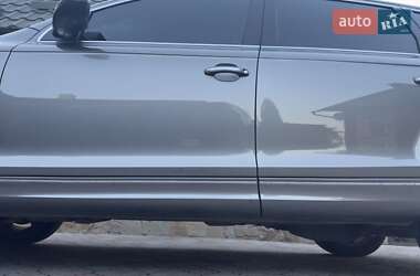 Внедорожник / Кроссовер Audi Q7 2011 в 