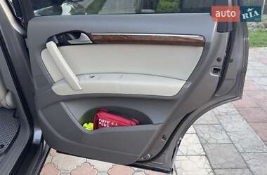Внедорожник / Кроссовер Audi Q7 2011 в 