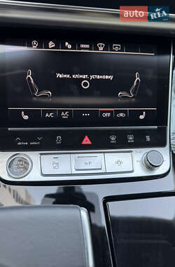 Внедорожник / Кроссовер Audi Q7 2023 в 