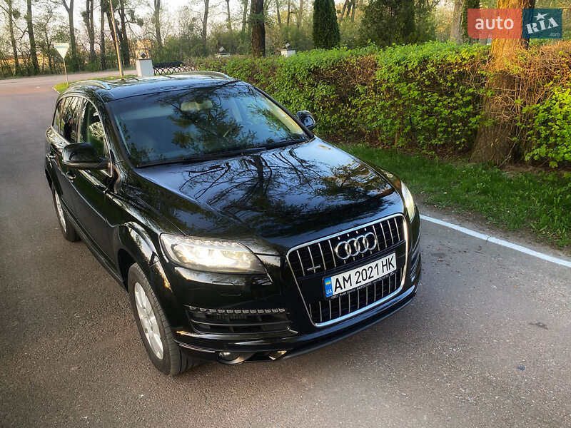 Внедорожник / Кроссовер Audi Q7 2013 в Киеве