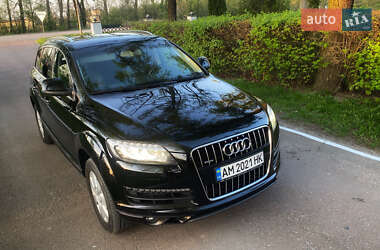 Внедорожник / Кроссовер Audi Q7 2013 в 