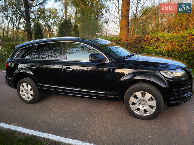 Внедорожник / Кроссовер Audi Q7 2013 в Киеве