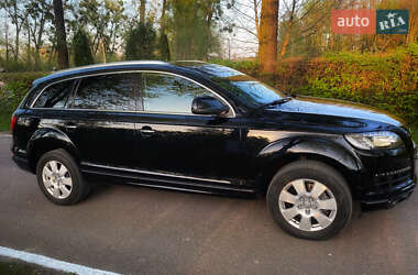 Внедорожник / Кроссовер Audi Q7 2013 в 