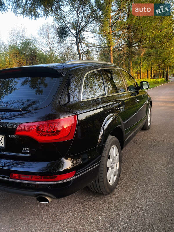 Внедорожник / Кроссовер Audi Q7 2013 в Киеве