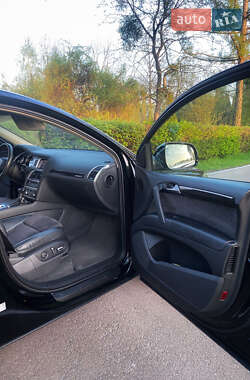 Внедорожник / Кроссовер Audi Q7 2013 в 