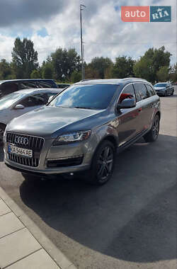 Внедорожник / Кроссовер Audi Q7 2012 в 
