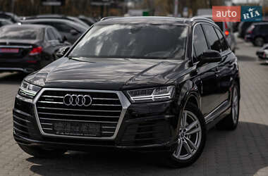 Позашляховик / Кросовер Audi Q7 2015 в Львові