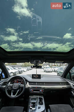 Позашляховик / Кросовер Audi Q7 2015 в 