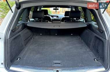 Позашляховик / Кросовер Audi Q7 2012 в 