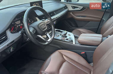 Внедорожник / Кроссовер Audi Q7 2019 в 