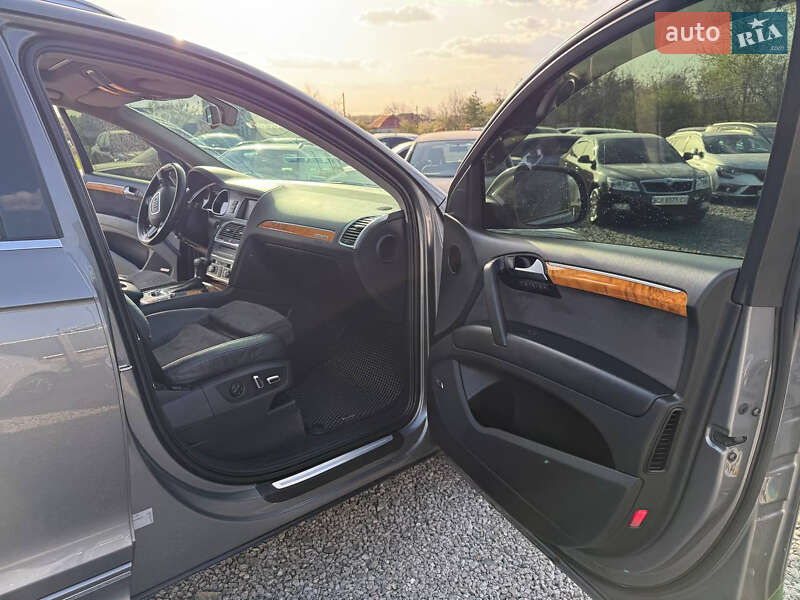 Внедорожник / Кроссовер Audi Q7 2011 в Умани