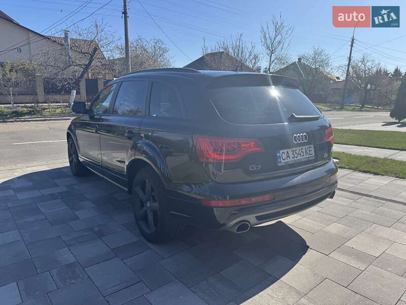 Внедорожник / Кроссовер Audi Q7 2013 в Черкассах