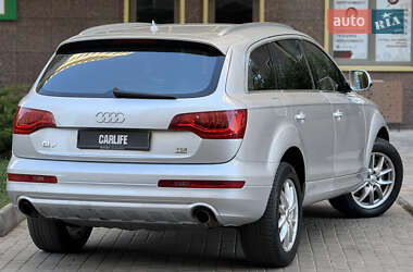 Внедорожник / Кроссовер Audi Q7 2010 в 