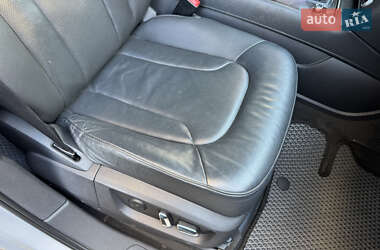 Внедорожник / Кроссовер Audi Q7 2010 в 