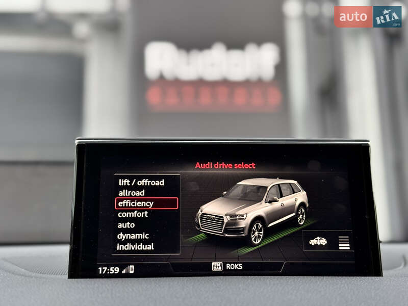 Позашляховик / Кросовер Audi Q7 2015 в Києві