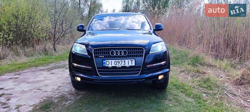 Внедорожник / Кроссовер Audi Q7 2006 в 