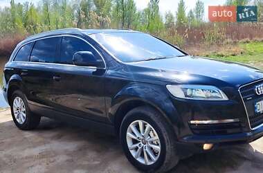Внедорожник / Кроссовер Audi Q7 2006 в 