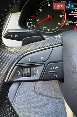 Позашляховик / Кросовер Audi Q7 2017 в 