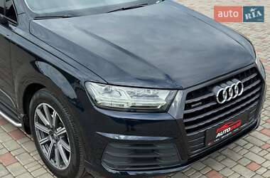 Внедорожник / Кроссовер Audi Q7 2016 в 
