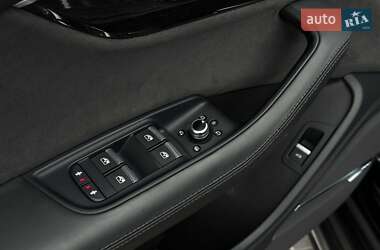 Внедорожник / Кроссовер Audi Q7 2016 в 