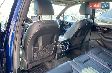 Внедорожник / Кроссовер Audi Q7 2019 в 