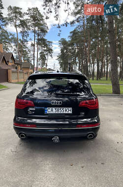 Внедорожник / Кроссовер Audi Q7 2014 в 