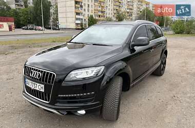 Позашляховик / Кросовер Audi Q7 2014 в 