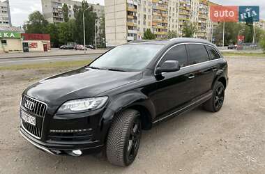 Позашляховик / Кросовер Audi Q7 2014 в 