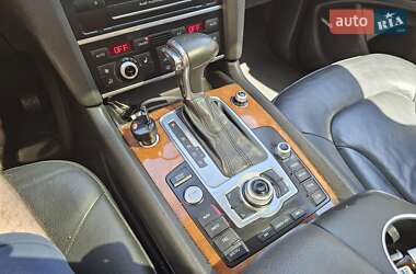 Позашляховик / Кросовер Audi Q7 2013 в 