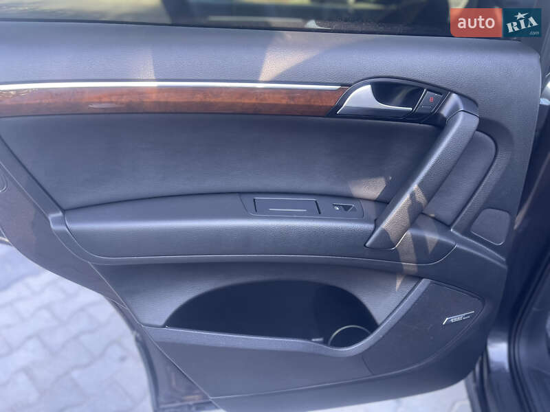 Внедорожник / Кроссовер Audi Q7 2007 в Виннице