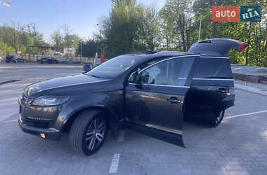 Внедорожник / Кроссовер Audi Q7 2007 в 
