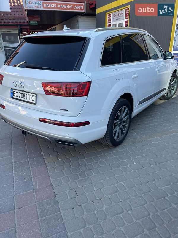 Позашляховик / Кросовер Audi Q7 2018 в Львові