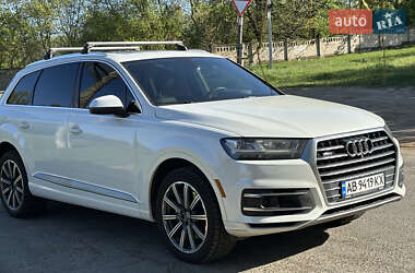 Внедорожник / Кроссовер Audi Q7 2016 в 