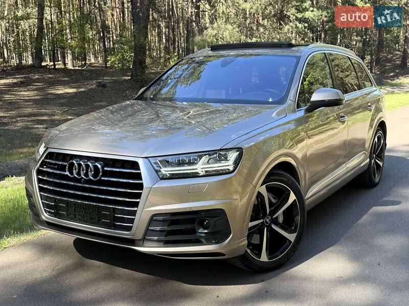 Внедорожник / Кроссовер Audi Q7 2019 в Киеве