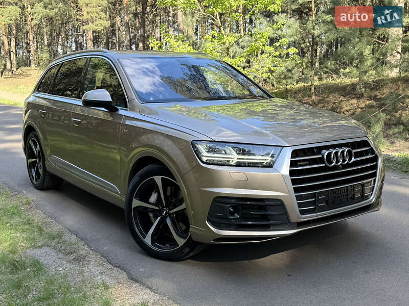 Внедорожник / Кроссовер Audi Q7 2019 в Киеве
